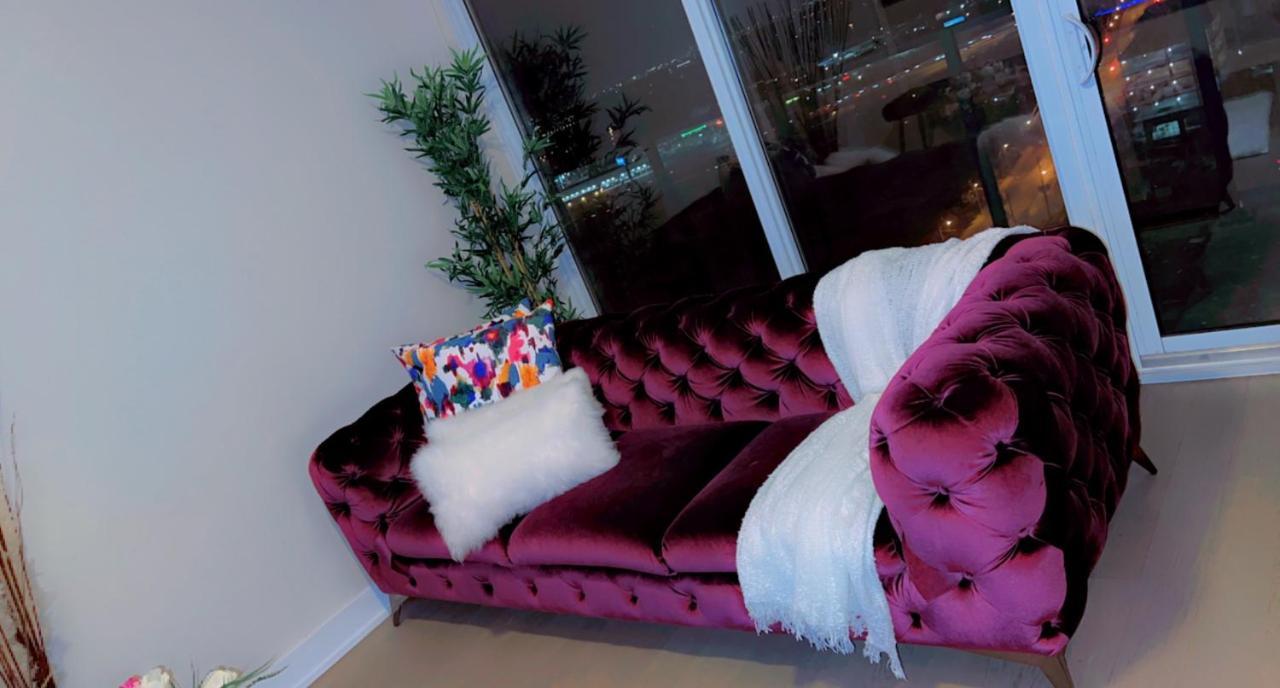 Luxury 2 Bedroom Condo Торонто Экстерьер фото