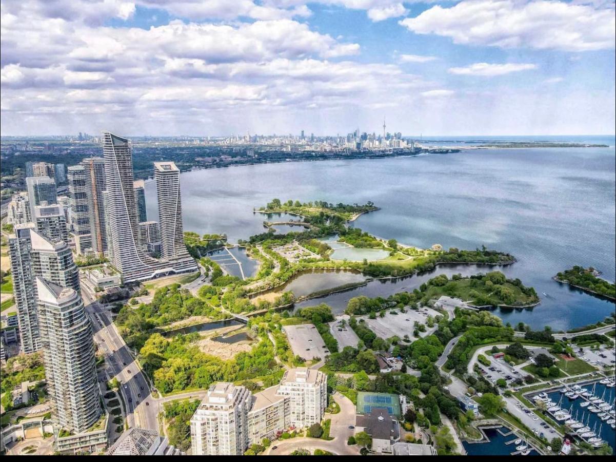Luxury 2 Bedroom Condo Торонто Экстерьер фото