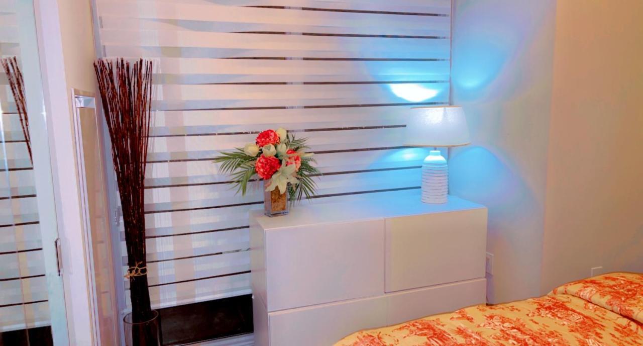 Luxury 2 Bedroom Condo Торонто Экстерьер фото
