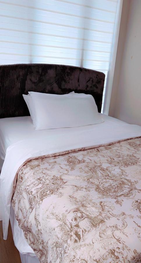 Luxury 2 Bedroom Condo Торонто Экстерьер фото